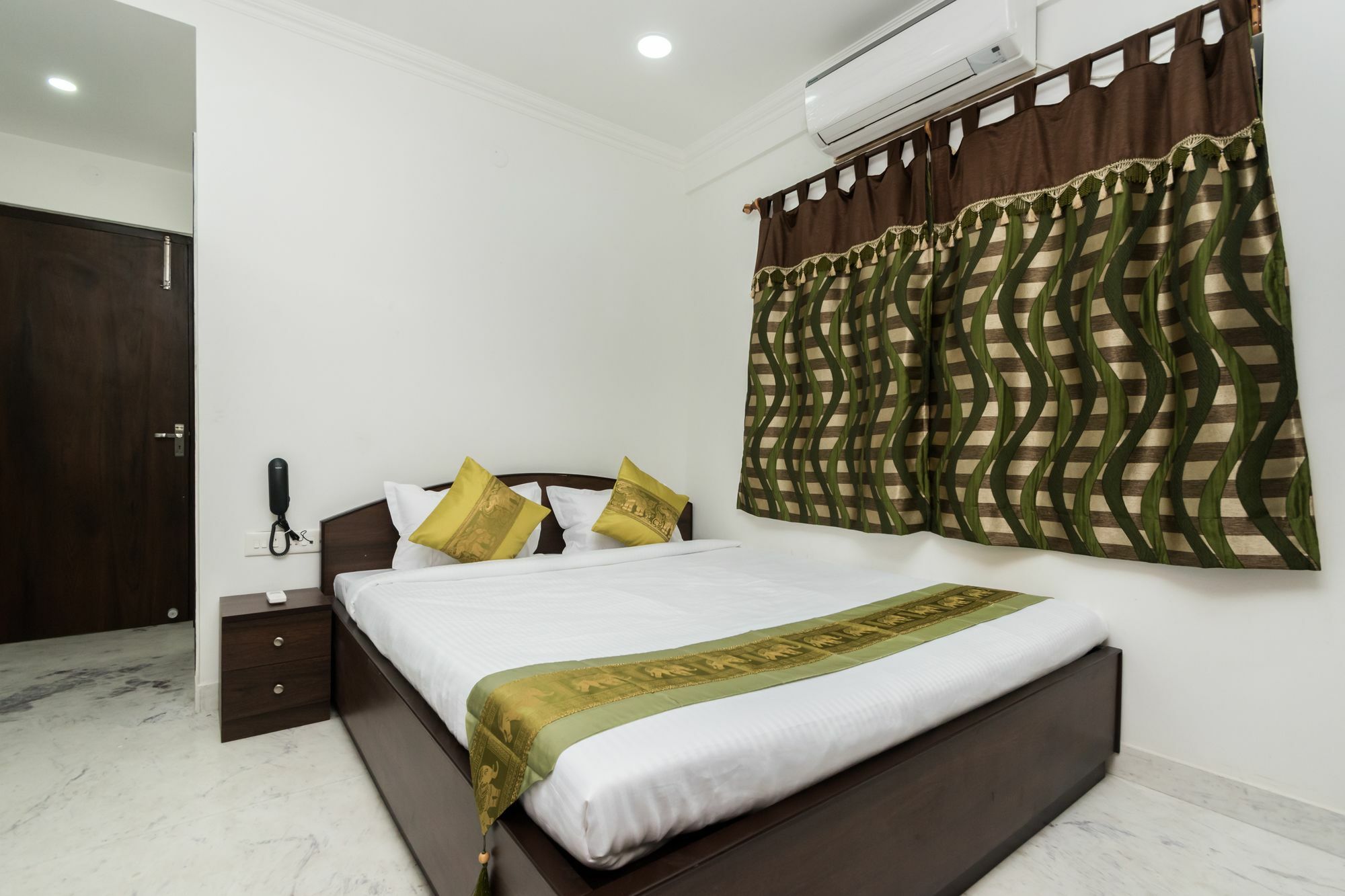 Super Hotel O New Town Near Axis Mall Formerly Spandan Inn โกลกาตา ภายนอก รูปภาพ